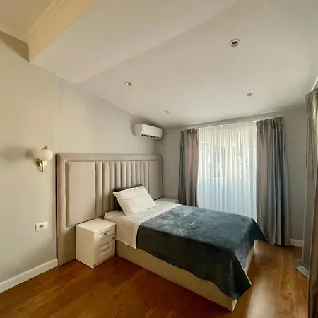 Central Apartment 2 Tirana-By Green Terrace Apartmán